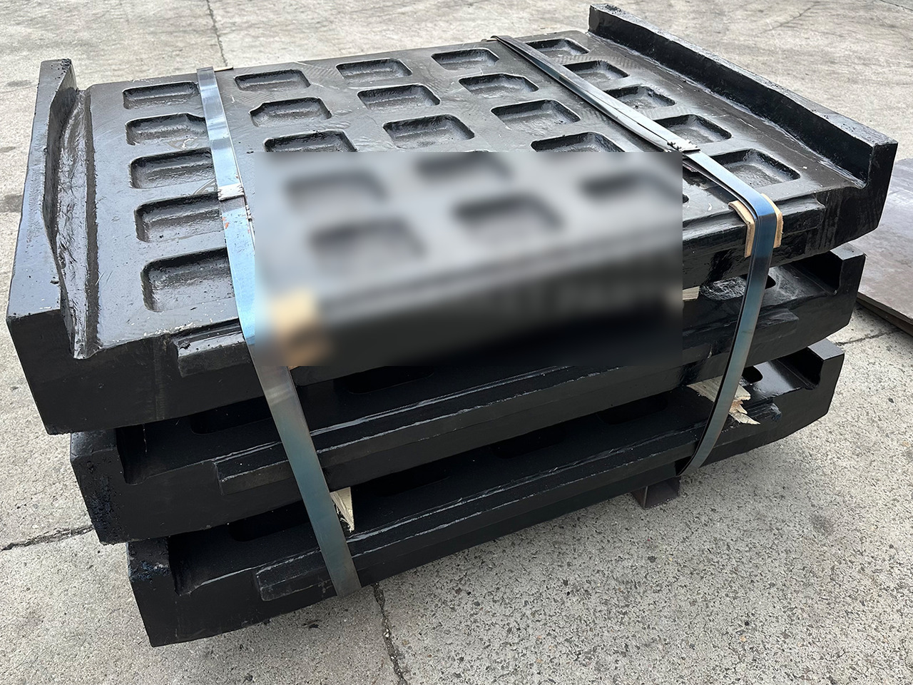 KINGLINK High Manganese Steel Fixed Jaw Plates 17003346 for CT2036 Jaw Crusher - Części zamienne do Maszyn budowlanych: zdjęcie 3 KINGLINK High Manganese Steel Fixed Jaw Plates 17003346 for CT2036 Jaw Crusher - Części zamienne do Maszyn budowlanych: zdjęcie 3