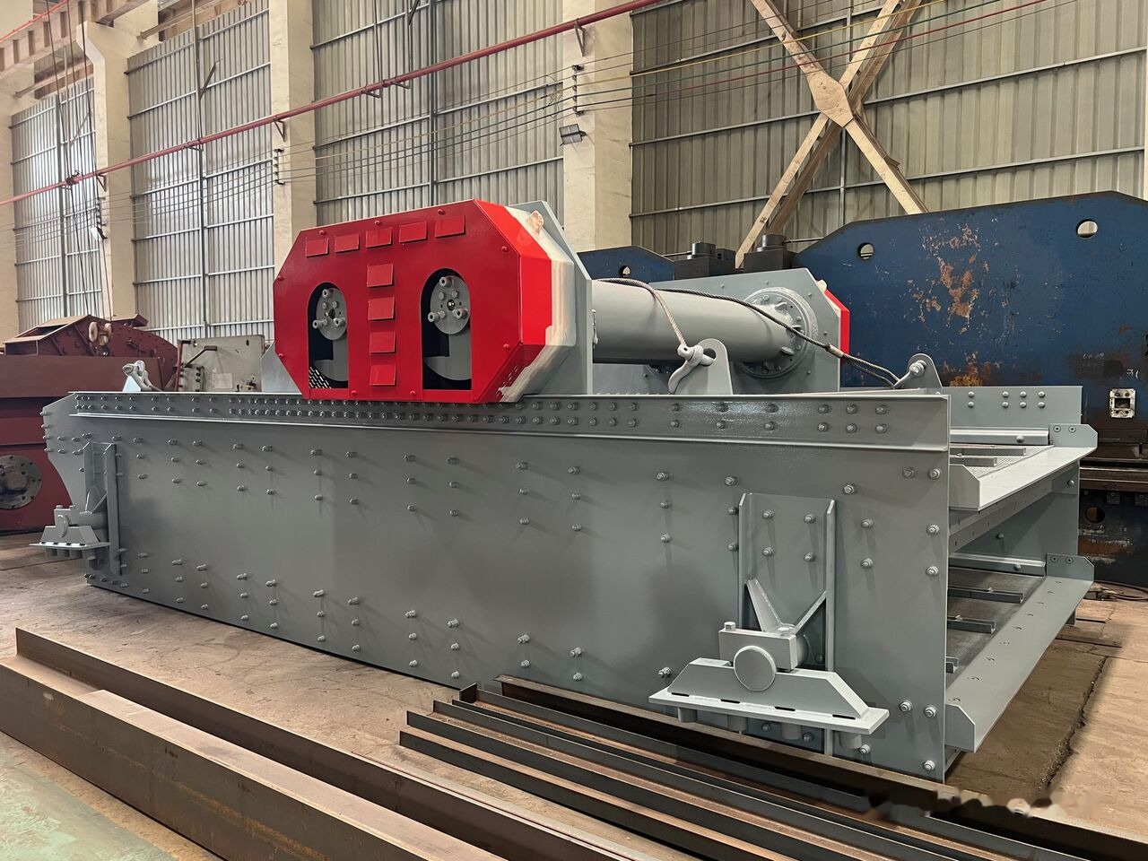 Kinglink Horizontal Linear Vibrating Screen 6202 - Przesiewacz: zdjęcie 2 Kinglink Horizontal Linear Vibrating Screen 6202 - Przesiewacz: zdjęcie 2