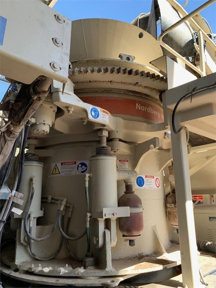 Metso LT200HP - Kruszarka mobilna: zdjęcie 3 Metso LT200HP - Kruszarka mobilna: zdjęcie 3