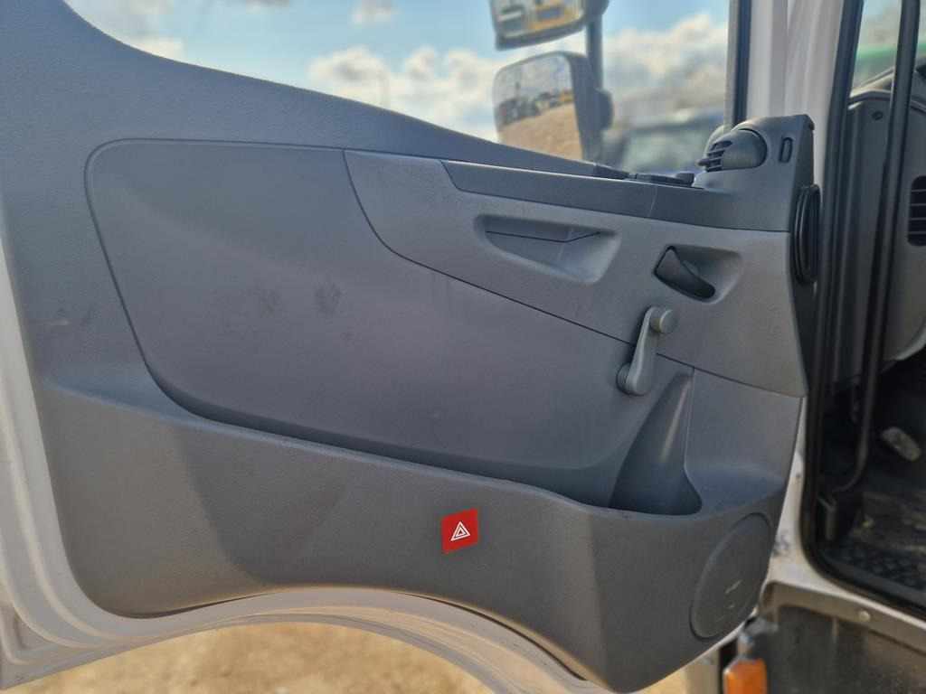 MERCEDES-BENZ ATEGO 816 - Samochód ciężarowy plandeka: zdjęcie 5 MERCEDES-BENZ ATEGO 816 - Samochód ciężarowy plandeka: zdjęcie 5