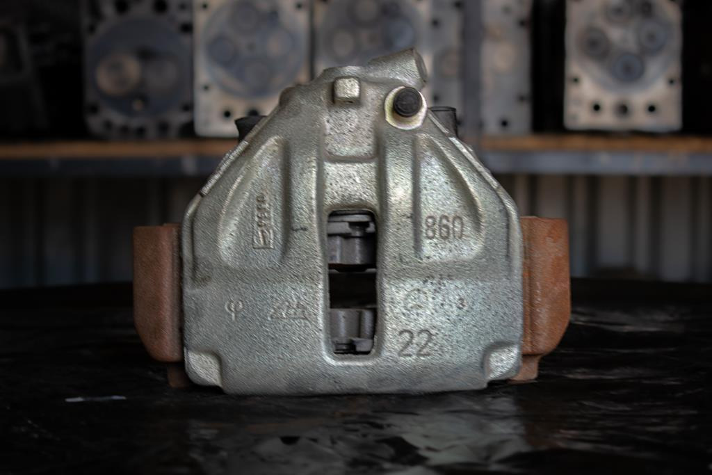 MERCEDES-BENZ SPRINTER OM602 - PASSENGER - Zacisk hamulca do Samochodów ciężarowych: zdjęcie 1 MERCEDES-BENZ SPRINTER OM602 - PASSENGER - Zacisk hamulca do Samochodów ciężarowych: zdjęcie 1