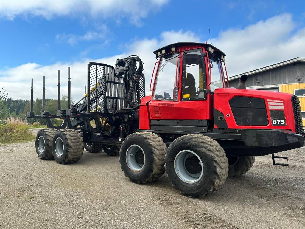 Komatsu 875 - Forwarder: zdjęcie 1 Komatsu 875 - Forwarder: zdjęcie 1