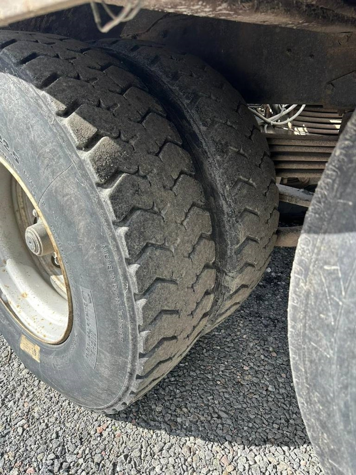 Samochód do drewna Sisu E11: zdjęcie 14 Samochód do drewna Sisu E11: zdjęcie 14