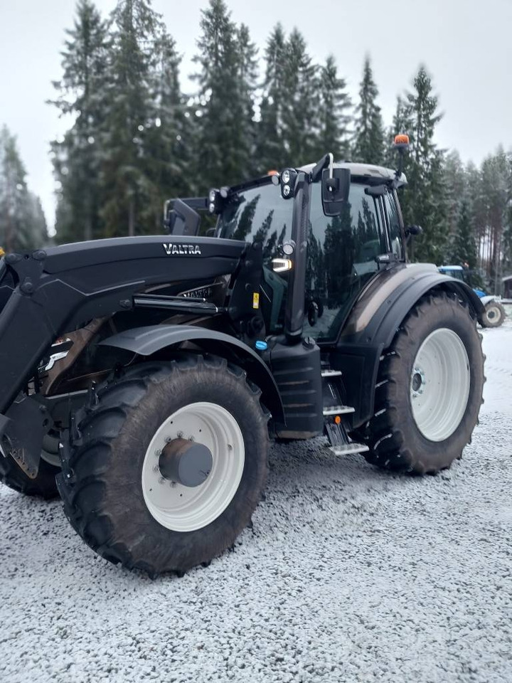Valtra T 235 - Ciągnik rolniczy: zdjęcie 1 Valtra T 235 - Ciągnik rolniczy: zdjęcie 1
