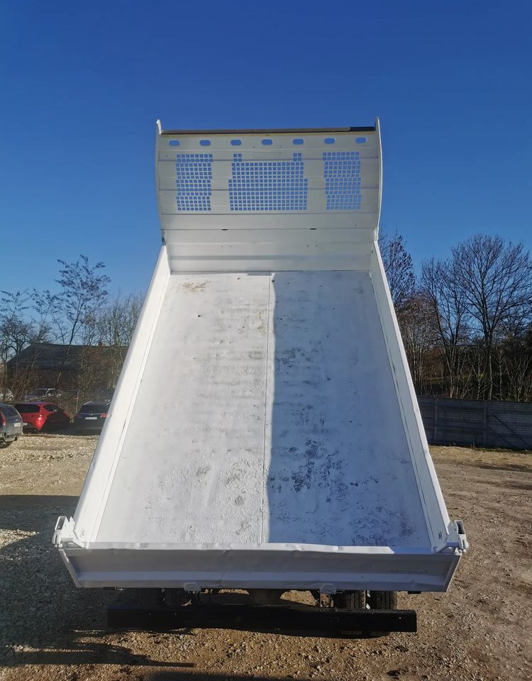 Iveco Daily 3.0-150KM Wywrotka blizniak 35-150 Niski przebieg kiper do 3,5t - Samochód dostawczy wywrotka: zdjęcie 4 Iveco Daily 3.0-150KM Wywrotka blizniak 35-150 Niski przebieg kiper do 3,5t - Samochód dostawczy wywrotka: zdjęcie 4