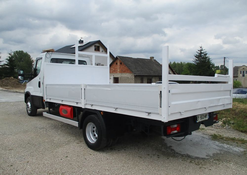 Iveco Daily 3.0 na bliźniaku 70C18 skrzynia, laweta, rama, HDS, 70-180 kiper - Samochód ciężarowy skrzyniowy/ Platforma: zdjęcie 5 Iveco Daily 3.0 na bliźniaku 70C18 skrzynia, laweta, rama, HDS, 70-180 kiper - Samochód ciężarowy skrzyniowy/ Platforma: zdjęcie 5