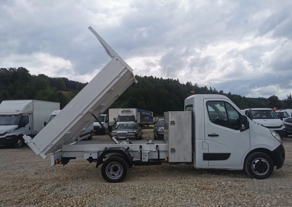 Renault Master Kiper wywrotka 2.3-145KM Hak Bliźniak klimatyzacja Kamera cofania - Samochód dostawczy wywrotka: zdjęcie 2 Renault Master Kiper wywrotka 2.3-145KM Hak Bliźniak klimatyzacja Kamera cofania - Samochód dostawczy wywrotka: zdjęcie 2