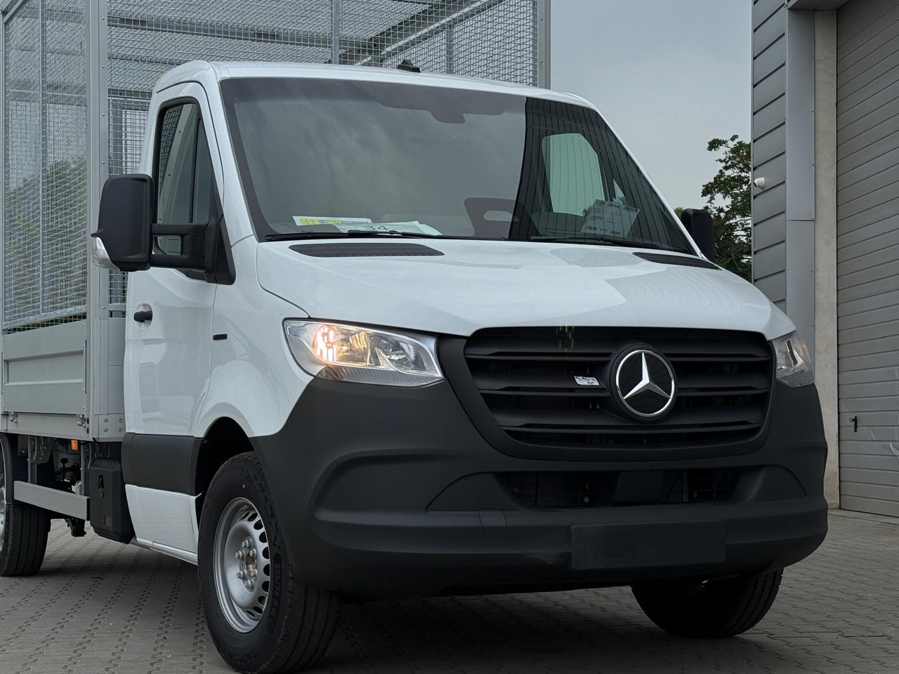 Nowy Samochód dostawczy skrzyniowy, Elektryczny samochód dostawczy Mercedes eSprinter: zdjęcie 13