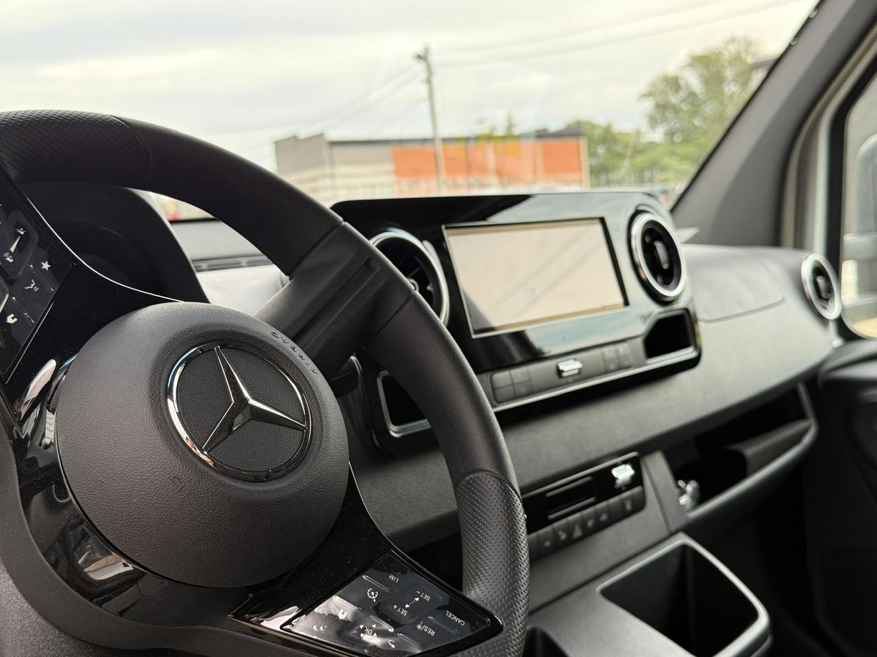 Nowy Samochód dostawczy skrzyniowy, Elektryczny samochód dostawczy Mercedes eSprinter: zdjęcie 7