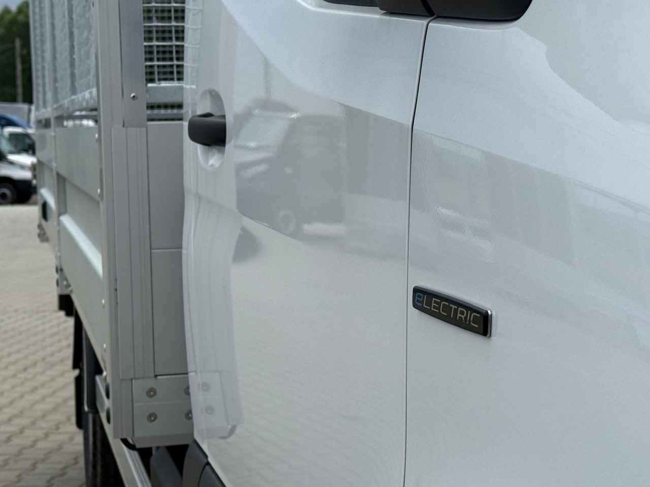 Nowy Samochód dostawczy skrzyniowy, Elektryczny samochód dostawczy Mercedes eSprinter: zdjęcie 9