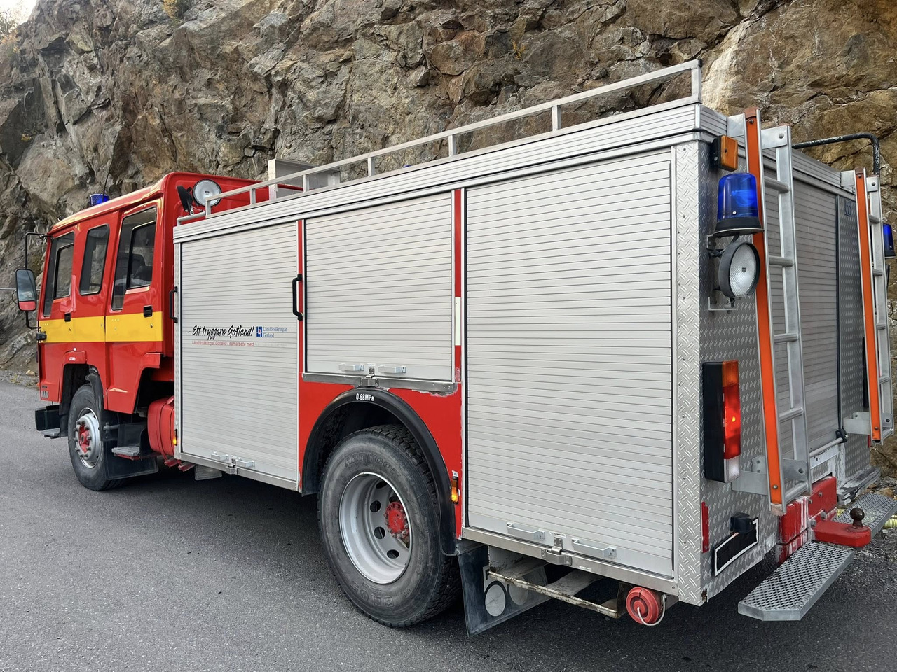 VOLVO FL10 4x2 - fire engine / fire truck / brandbil - Samochód pożarniczy: zdjęcie 3 VOLVO FL10 4x2 - fire engine / fire truck / brandbil - Samochód pożarniczy: zdjęcie 3