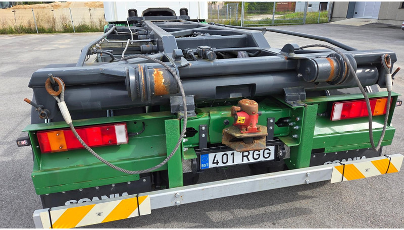 Scania P94 4X2 220 - Hakowiec linowy: zdjęcie 5 Scania P94 4X2 220 - Hakowiec linowy: zdjęcie 5