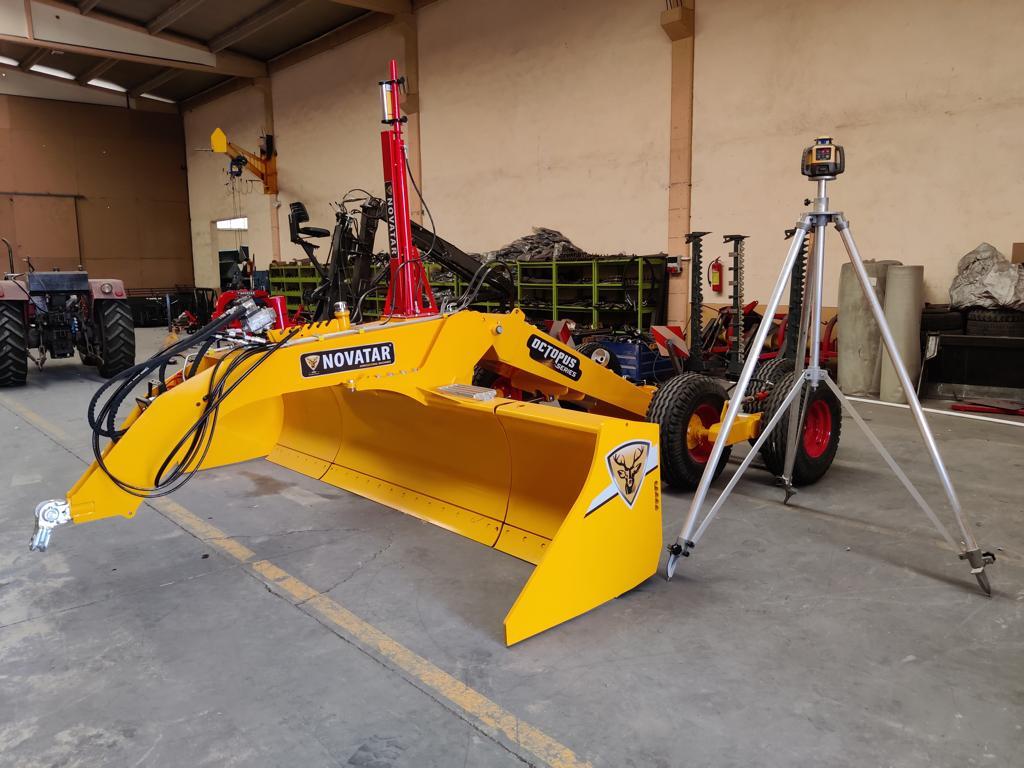 Novatar Laser Controlled Land Leveler - Agregat uprawowy: zdjęcie 2 Novatar Laser Controlled Land Leveler - Agregat uprawowy: zdjęcie 2
