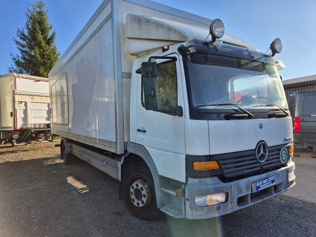 Mercedes-Benz Atego 1223 umpikori+pl nostin - Samochód ciężarowy furgon: zdjęcie 2 Mercedes-Benz Atego 1223 umpikori+pl nostin - Samochód ciężarowy furgon: zdjęcie 2