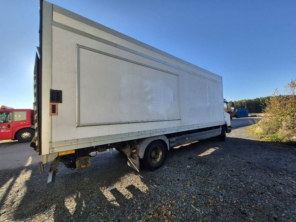 Mercedes-Benz Atego 1223 umpikori+pl nostin - Samochód ciężarowy furgon: zdjęcie 3 Mercedes-Benz Atego 1223 umpikori+pl nostin - Samochód ciężarowy furgon: zdjęcie 3