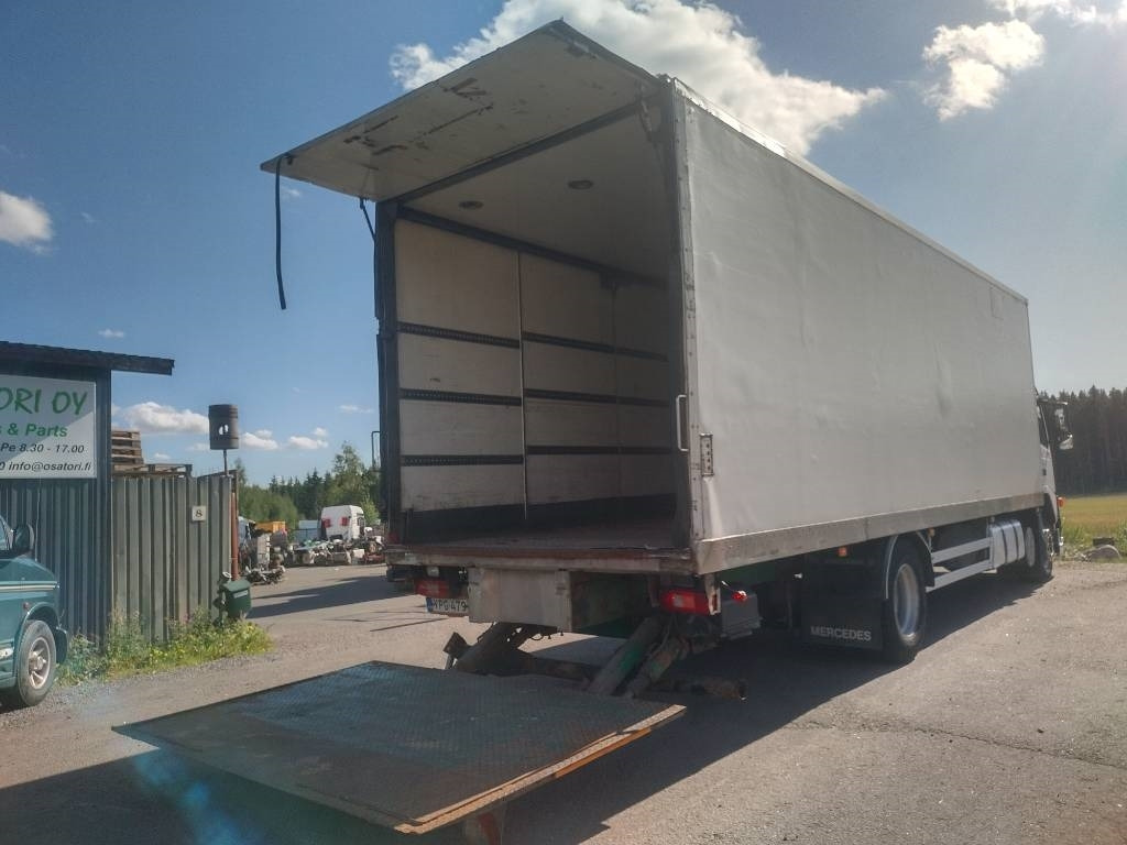 Volvo FM9 4x2 8,40m pitkä kylkiaukeava kori - Samochód ciężarowy furgon: zdjęcie 4 Volvo FM9 4x2 8,40m pitkä kylkiaukeava kori - Samochód ciężarowy furgon: zdjęcie 4