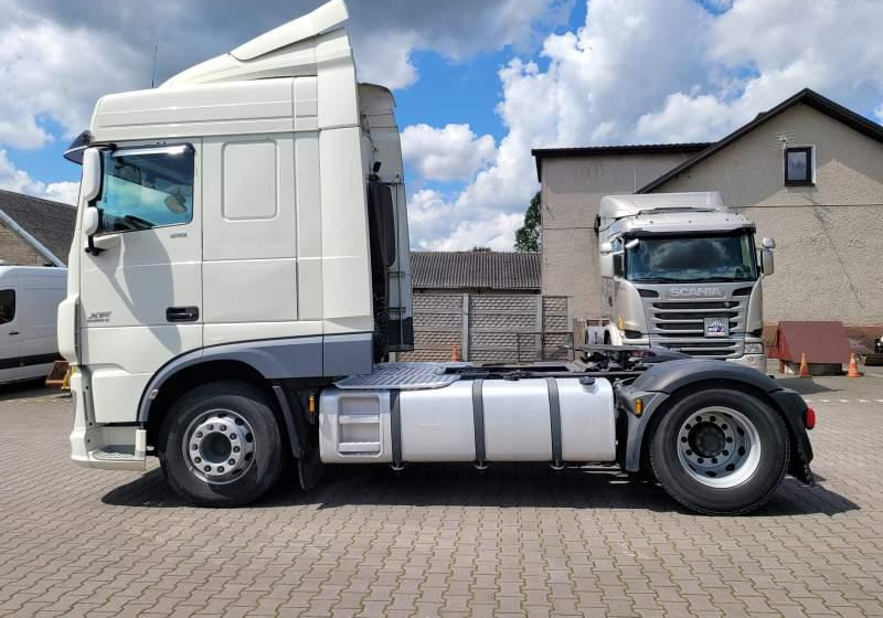 DAF XF510 SPACE CAB / SPROWADZONY / MANUAL / RETARDER - Ciągnik siodłowy: zdjęcie 5 DAF XF510 SPACE CAB / SPROWADZONY / MANUAL / RETARDER - Ciągnik siodłowy: zdjęcie 5