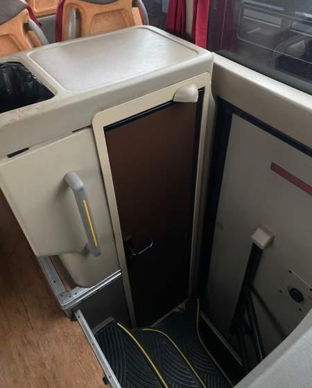 Irisbus MAGELYS PRO/ SPROWADZONY/ - Turystyczny autobus: zdjęcie 4 Irisbus MAGELYS PRO/ SPROWADZONY/ - Turystyczny autobus: zdjęcie 4