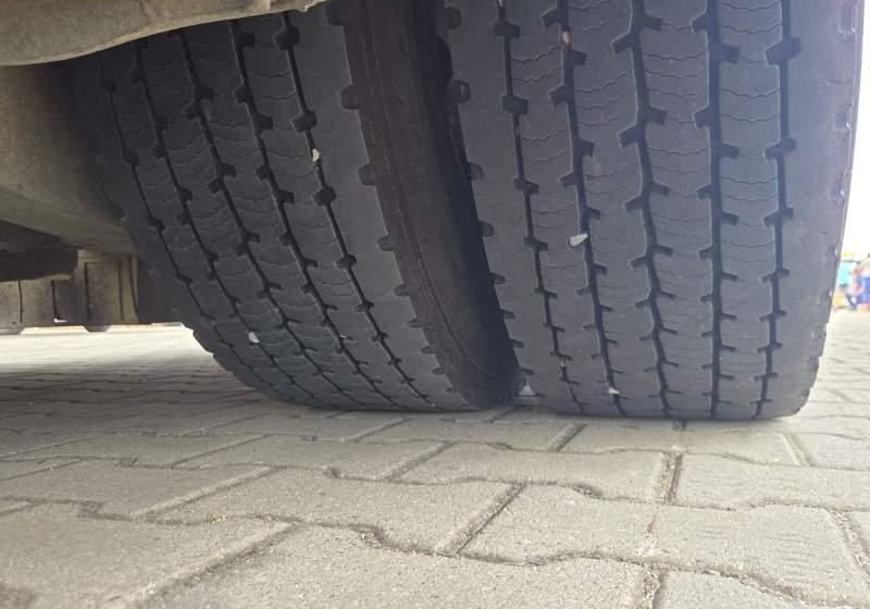 Iveco CROSSWAY/ SPROWADZONY / 64 MIEJSCA / EURO 6 - Podmiejski autobus: zdjęcie 3 Iveco CROSSWAY/ SPROWADZONY / 64 MIEJSCA / EURO 6 - Podmiejski autobus: zdjęcie 3