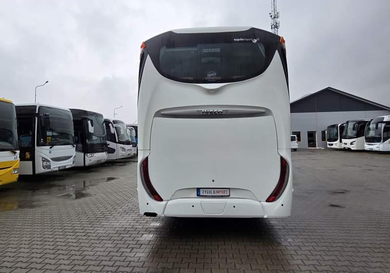 Iveco MAGELYS HD / SPROWADZONY/ MANUAL/ EURO 6 - Turystyczny autobus: zdjęcie 4 Iveco MAGELYS HD / SPROWADZONY/ MANUAL/ EURO 6 - Turystyczny autobus: zdjęcie 4