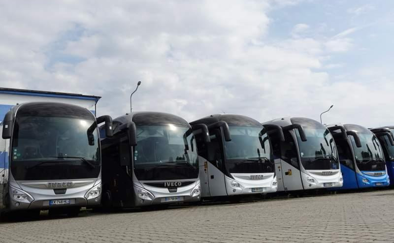 Iveco MAGELYS / SPROWADZONE / 12.80 M / 12.20 M / EURO 6 - Turystyczny autobus: zdjęcie 2 Iveco MAGELYS / SPROWADZONE / 12.80 M / 12.20 M / EURO 6 - Turystyczny autobus: zdjęcie 2