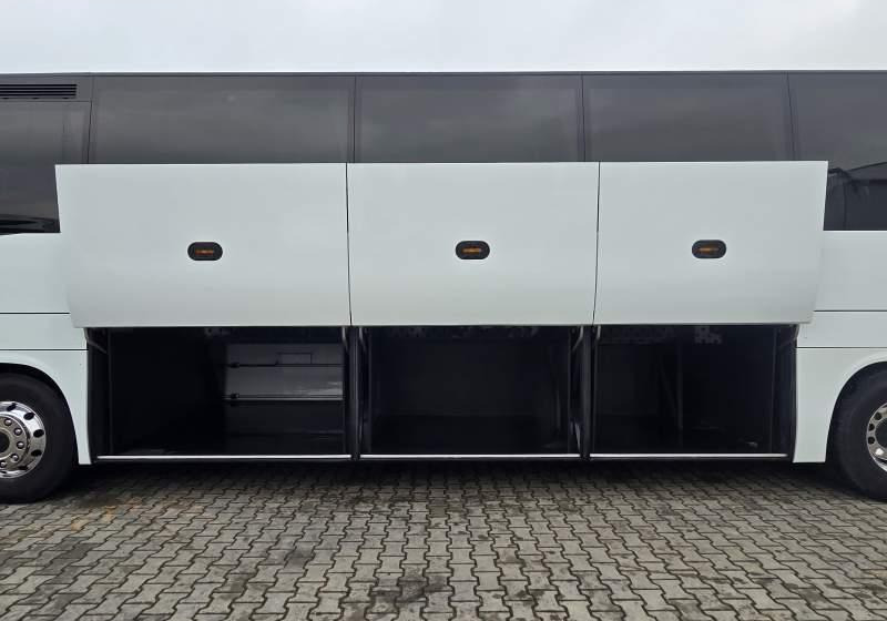 Iveco MAGELYS / SPROWADZONY / 59 MIEJSC/ WC - Turystyczny autobus: zdjęcie 4 Iveco MAGELYS / SPROWADZONY / 59 MIEJSC/ WC - Turystyczny autobus: zdjęcie 4