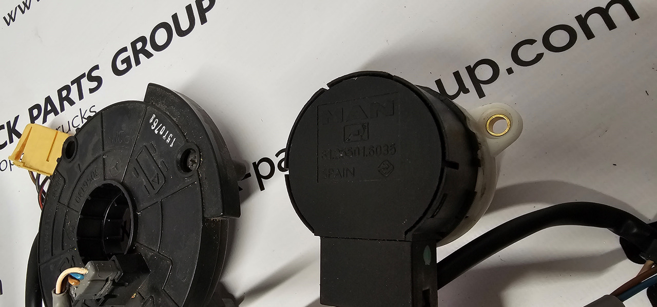 Nowy Części zamienne do Samochodów ciężarowych MAN MAN TGX / TGS EURO6 steering controllers set, driving position buttons, steering column switch, steering stalk 81255016035, 81464306026, 81258056006, 81255090159, 81255090188, 81259370064, 81258056005: zdjęcie 6 Nowy Części zamienne do Samochodów ciężarowych MAN MAN TGX / TGS EURO6 steering controllers set, driving position buttons, steering column switch, steering stalk 81255016035, 81464306026, 81258056006, 81255090159, 81255090188, 81259370064, 81258056005: zdjęcie 6