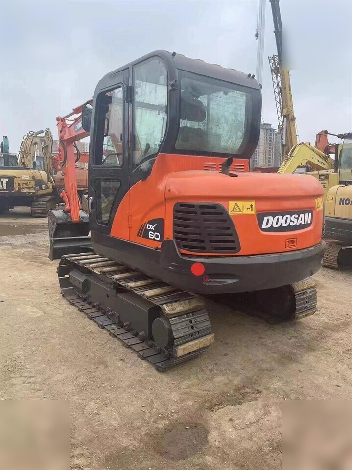DOOSAN DX60 - Koparka gąsienicowa: zdjęcie 5 DOOSAN DX60 - Koparka gąsienicowa: zdjęcie 5