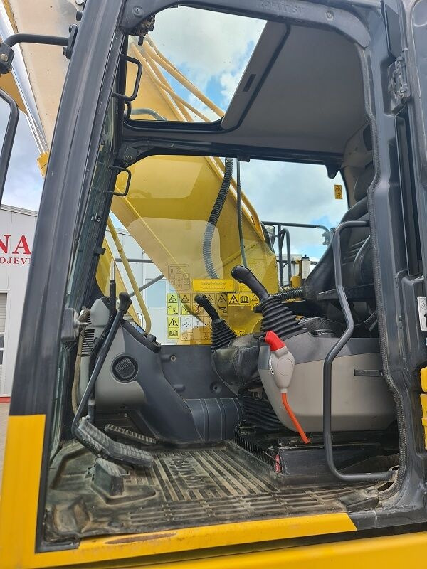 Koparka gąsienicowa Komatsu PC240NLC-11: zdjęcie 9 Koparka gąsienicowa Komatsu PC240NLC-11: zdjęcie 9