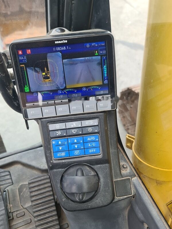 Koparka gąsienicowa Komatsu PC240NLC-11: zdjęcie 11 Koparka gąsienicowa Komatsu PC240NLC-11: zdjęcie 11