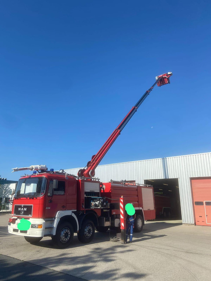 MAN 35.403 - Samochód pożarniczy: zdjęcie 3 MAN 35.403 - Samochód pożarniczy: zdjęcie 3