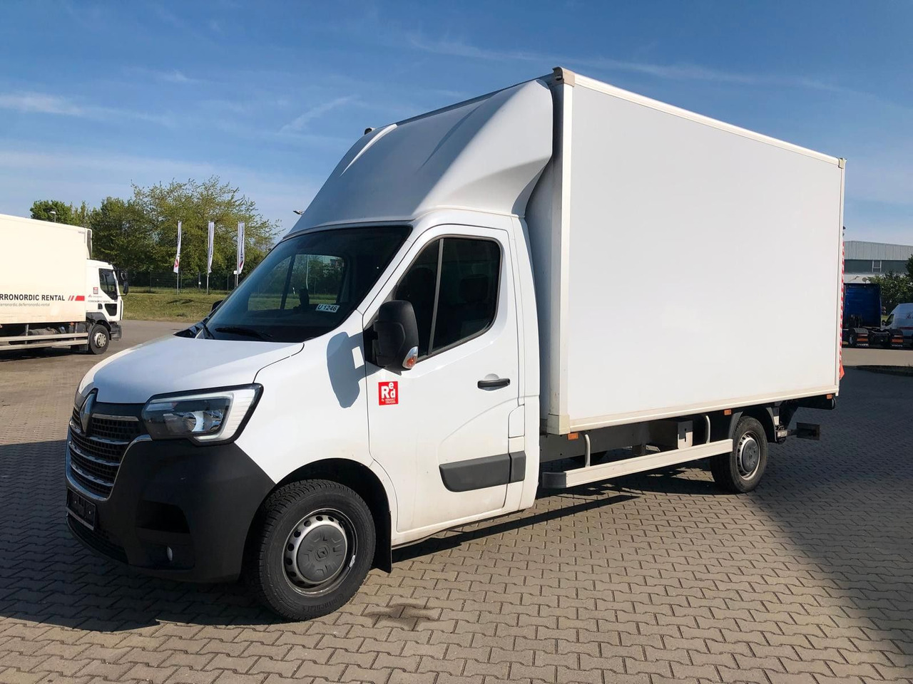 Renault MASTER RED 3.5T*LBW*Klima*4.2m*AUCH MIETE - Dostawczy kontener: zdjęcie 2 Renault MASTER RED 3.5T*LBW*Klima*4.2m*AUCH MIETE - Dostawczy kontener: zdjęcie 2