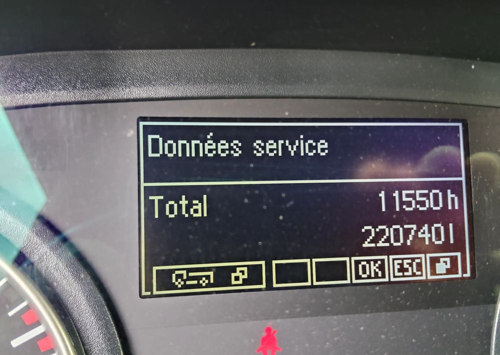 Ciągnik siodłowy MAN TGX: zdjęcie 18