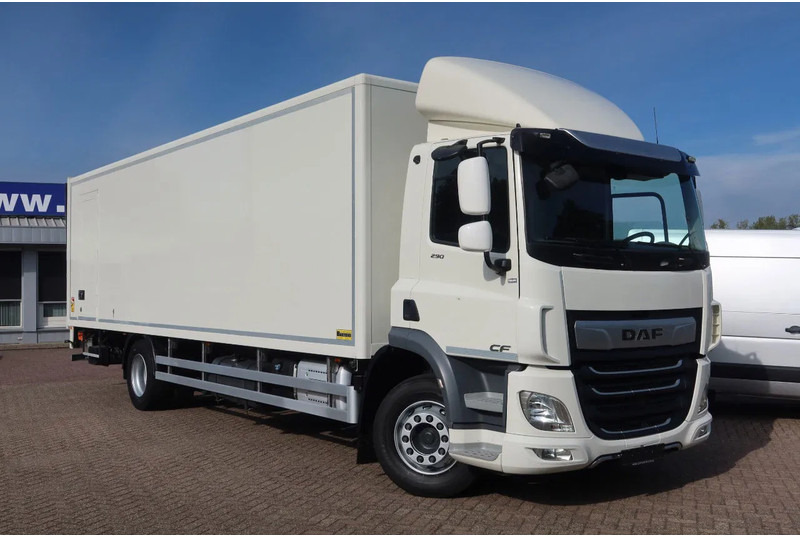 DAF CF 290 FA Bak + klep Dhollandia 2000 KG - Samochód ciężarowy furgon: zdjęcie 2 DAF CF 290 FA Bak + klep Dhollandia 2000 KG - Samochód ciężarowy furgon: zdjęcie 2