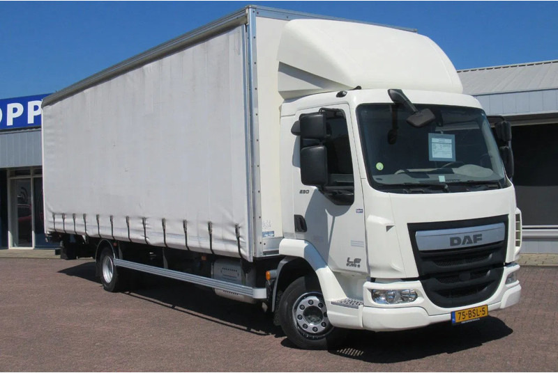 DAF LF 250 250 bak + klep + schuifzeil E6 - Samochód ciężarowy plandeka: zdjęcie 2 DAF LF 250 250 bak + klep + schuifzeil E6 - Samochód ciężarowy plandeka: zdjęcie 2