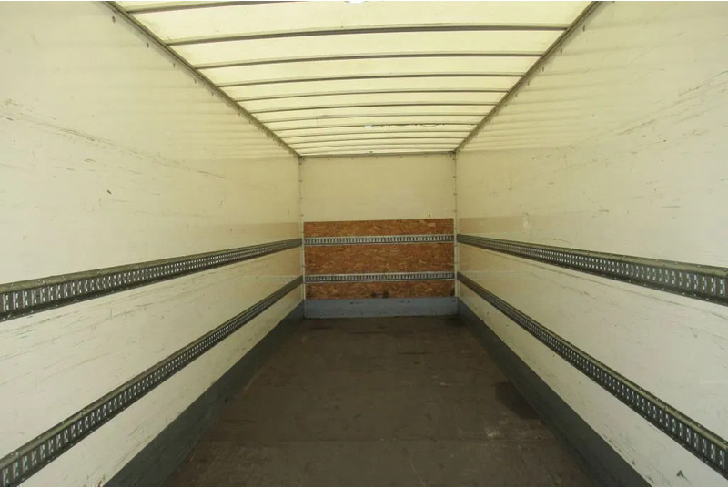 MAN TGM 15.250 Bak + klep E6 - Samochód ciężarowy furgon: zdjęcie 4 MAN TGM 15.250 Bak + klep E6 - Samochód ciężarowy furgon: zdjęcie 4