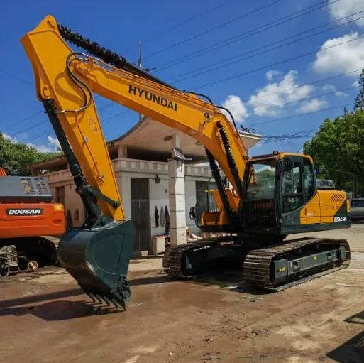 Hyundai R220LC-9S - Koparka gąsienicowa: zdjęcie 1 Hyundai R220LC-9S - Koparka gąsienicowa: zdjęcie 1