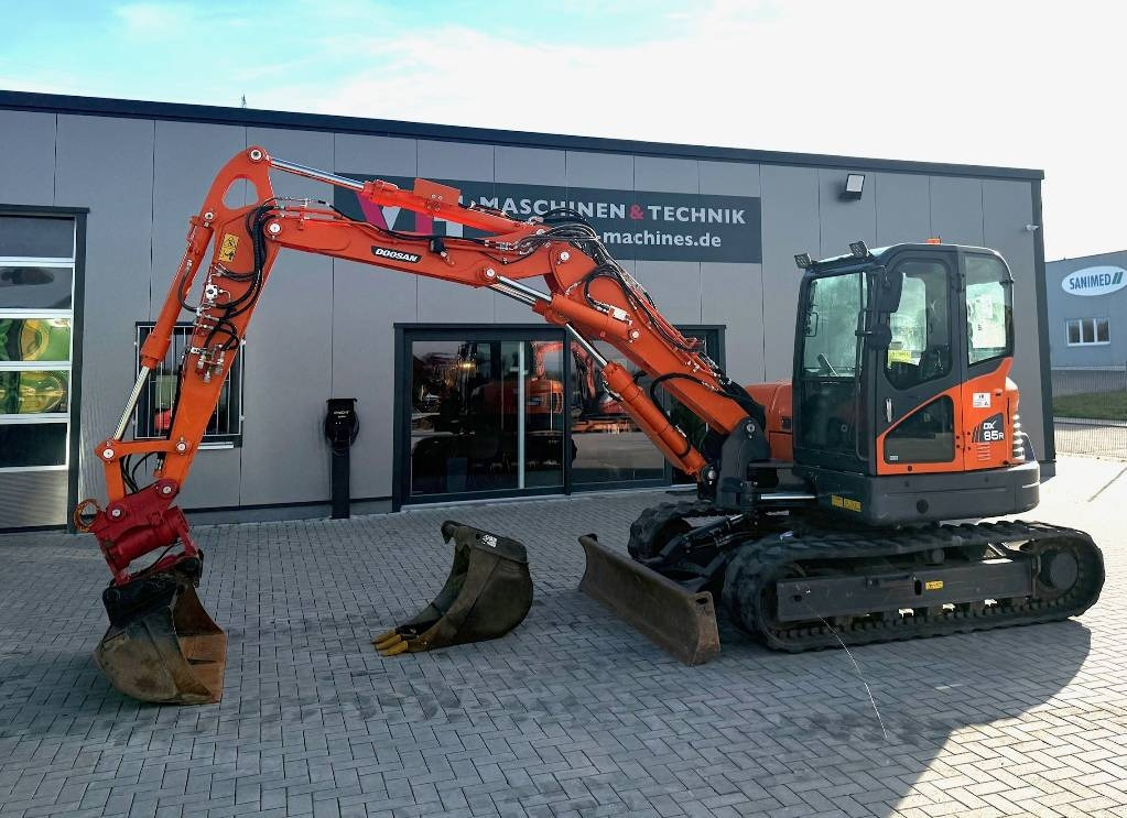 Doosan DX 85 R - Minikoparka: zdjęcie 1 Doosan DX 85 R - Minikoparka: zdjęcie 1