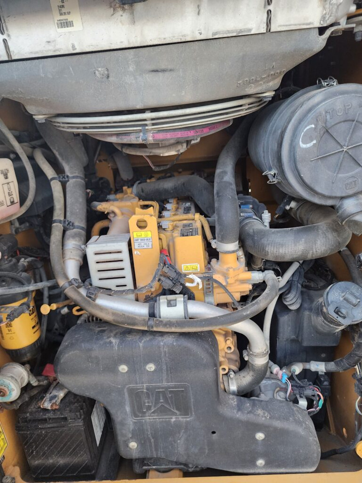 CAT 279D3 ALTO CAUDAL - Miniładowarka: zdjęcie 4 CAT 279D3 ALTO CAUDAL - Miniładowarka: zdjęcie 4