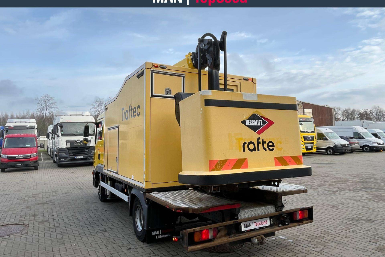 MAN 8.220 4X2 bokštelis(9291) - Samochod ciężarowy z HDS: zdjęcie 3 MAN 8.220 4X2 bokštelis(9291) - Samochod ciężarowy z HDS: zdjęcie 3