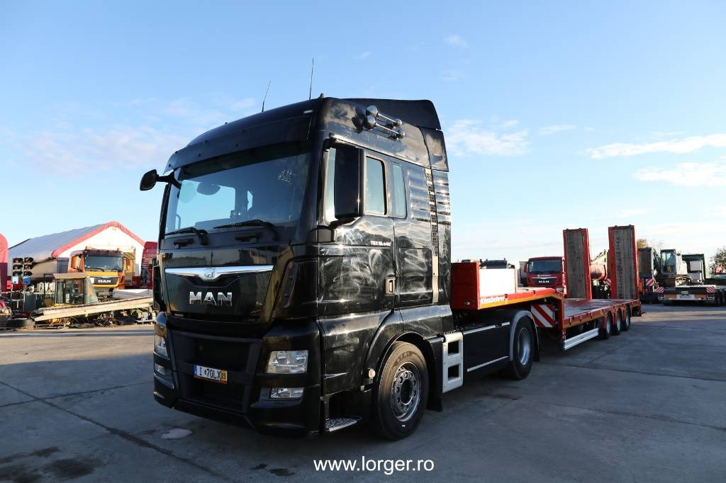 MAN TGX 18.440 4x2 BLS + Trailer Kässbohrer LB3 Lowbed - Ciągnik siodłowy: zdjęcie 1 MAN TGX 18.440 4x2 BLS + Trailer Kässbohrer LB3 Lowbed - Ciągnik siodłowy: zdjęcie 1