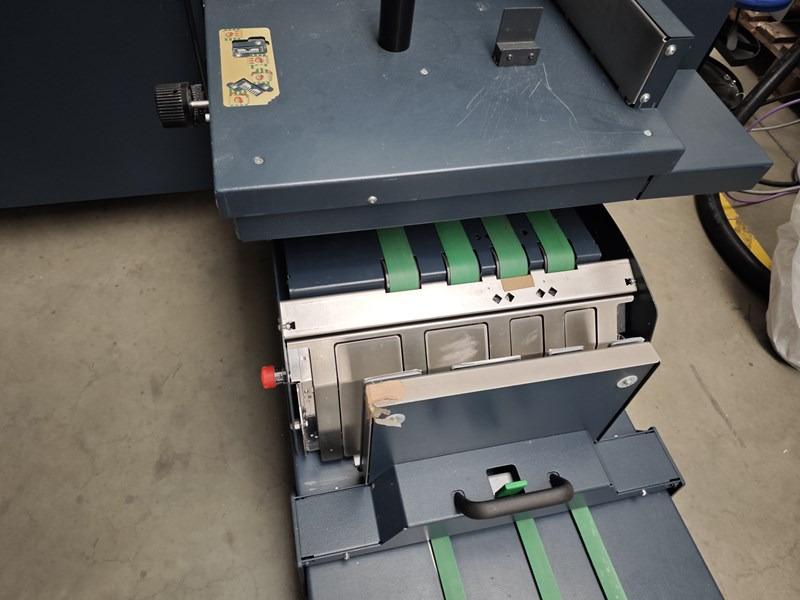 Bourg CP BB 3002 | 2.6Mio - Bindownica: zdjęcie 3 Bourg CP BB 3002 | 2.6Mio - Bindownica: zdjęcie 3