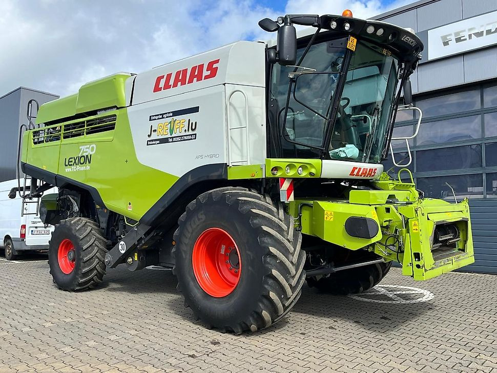 J.Reiff Sarl
Herr Stefan Neukirch - 77 Z.I in den - Kombajn zbożowy: zdjęcie 4 J.Reiff Sarl
Herr Stefan Neukirch - 77 Z.I in den - Kombajn zbożowy: zdjęcie 4