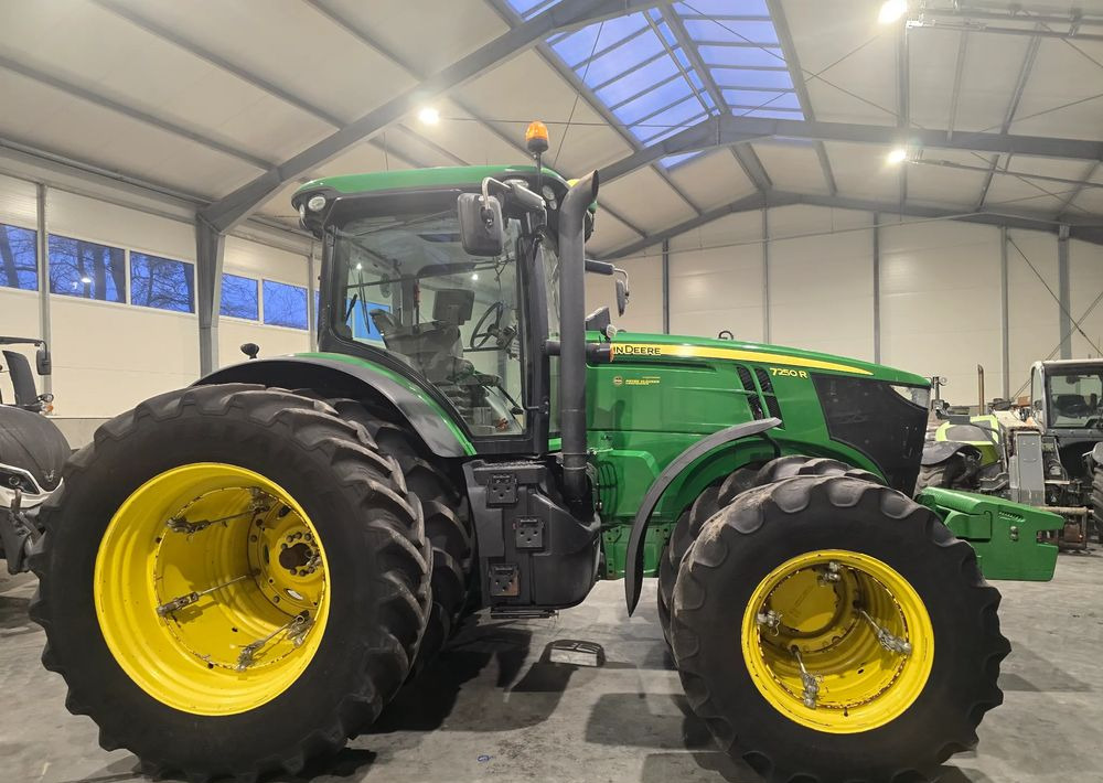 John Deere 7250R - Ciągnik rolniczy: zdjęcie 5 John Deere 7250R - Ciągnik rolniczy: zdjęcie 5