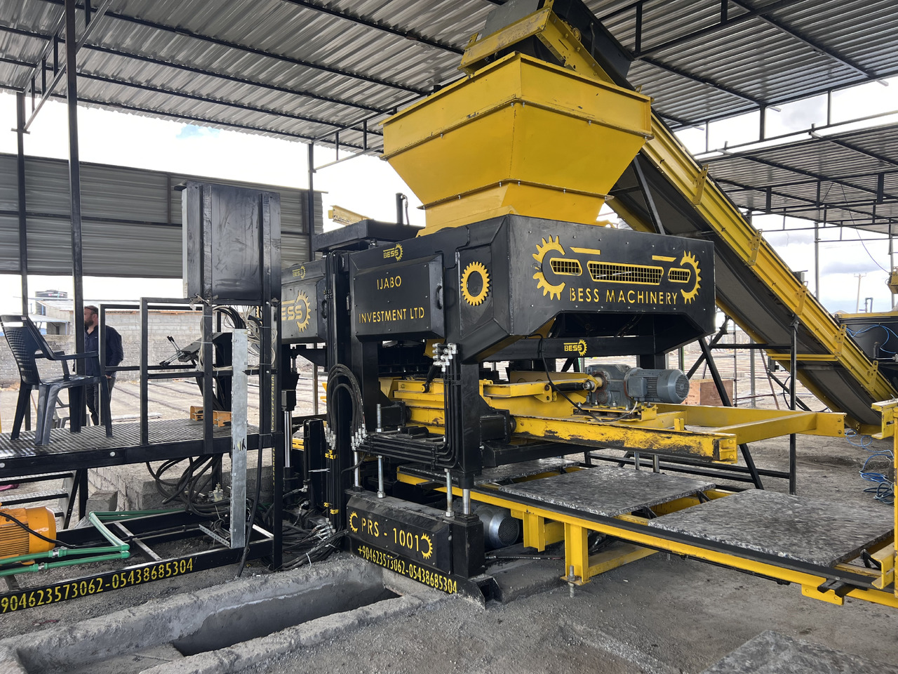 PRS-1000 Semi-Automatic Block Making Machine - Wibroprasa: zdjęcie 4 PRS-1000 Semi-Automatic Block Making Machine - Wibroprasa: zdjęcie 4