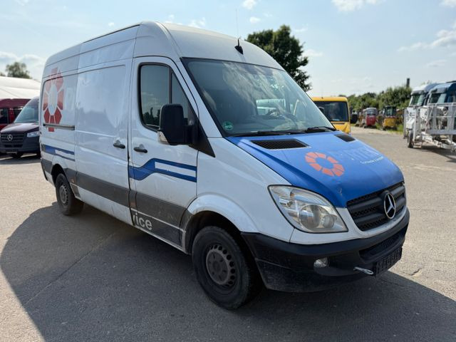 Mercedes-Benz Sprinter II Kasten 313 CDI MOTORSCHADEN !!! - Furgon: zdjęcie 2 Mercedes-Benz Sprinter II Kasten 313 CDI MOTORSCHADEN !!! - Furgon: zdjęcie 2