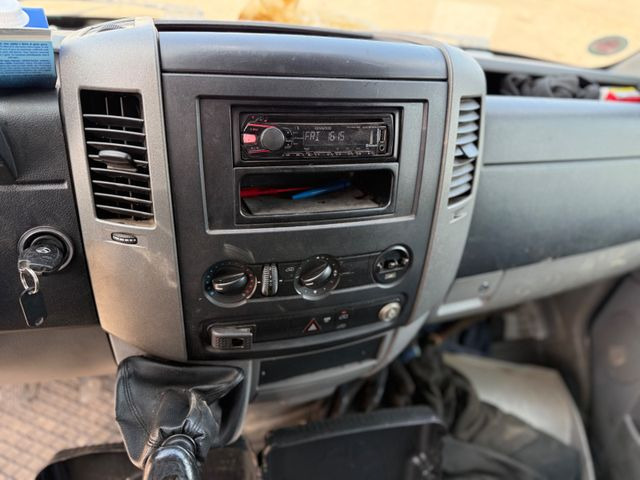 Furgon Mercedes-Benz Sprinter II Kasten 313 CDI MOTORSCHADEN !!!: zdjęcie 8 Furgon Mercedes-Benz Sprinter II Kasten 313 CDI MOTORSCHADEN !!!: zdjęcie 8