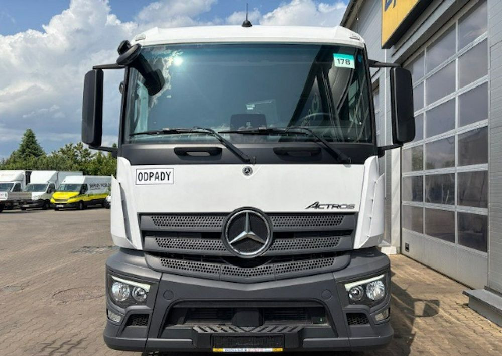 Mercedes-Benz Actros - Śmieciarka: zdjęcie 2 Mercedes-Benz Actros - Śmieciarka: zdjęcie 2