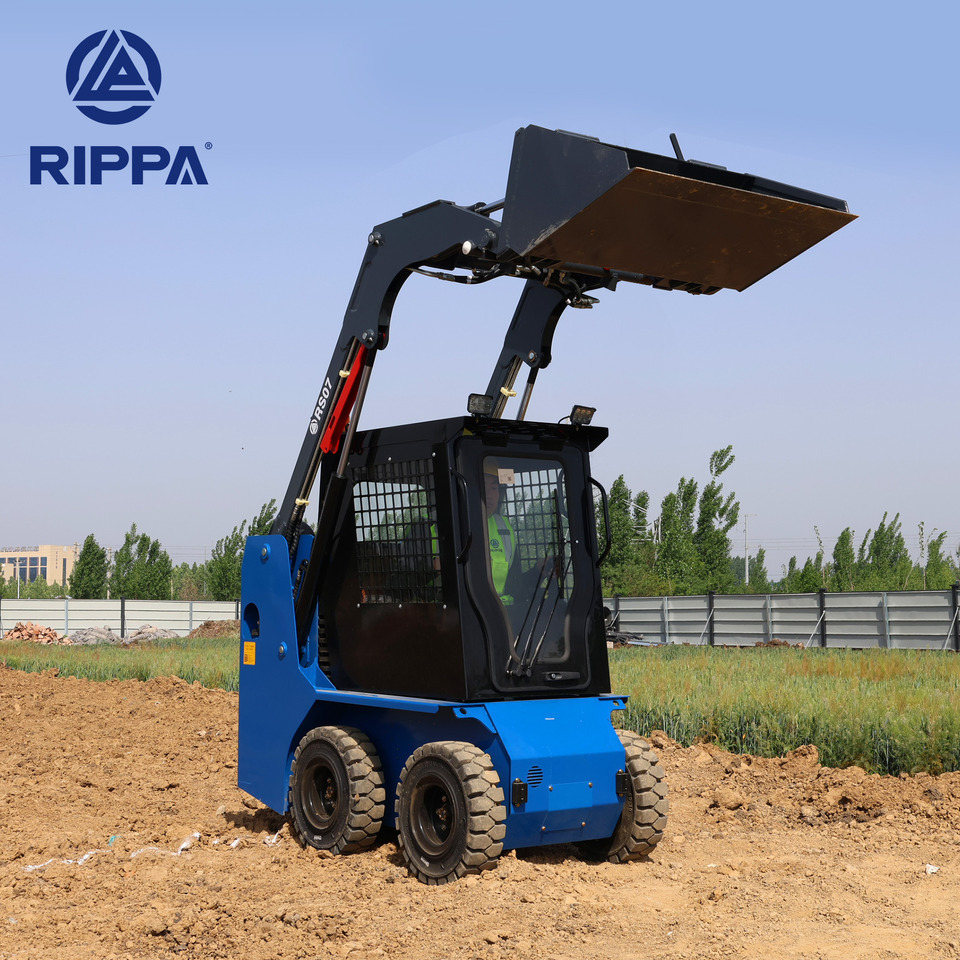 Rippa RS07 Compact Loader | 24.4hp Kubota Power | High Flow Dual Pump | Comfortable A/C Cabin - Miniładowarka: zdjęcie 3 Rippa RS07 Compact Loader | 24.4hp Kubota Power | High Flow Dual Pump | Comfortable A/C Cabin - Miniładowarka: zdjęcie 3