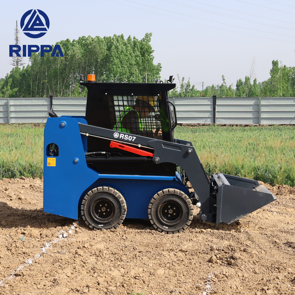 Rippa RS07 Compact Loader | 24.4hp Kubota Power | High Flow Dual Pump | Comfortable A/C Cabin - Miniładowarka: zdjęcie 4 Rippa RS07 Compact Loader | 24.4hp Kubota Power | High Flow Dual Pump | Comfortable A/C Cabin - Miniładowarka: zdjęcie 4